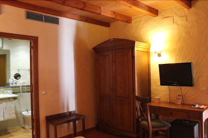 Imagen de la habitación del Hotel Almadraba Conil. Foto 5