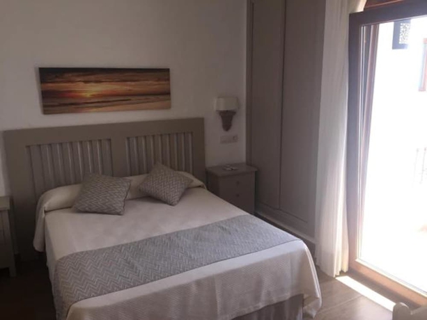 Imagen de la habitación del Hotel Almadraba. Foto 3