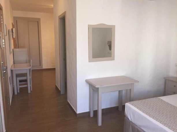 Imagen de la habitación del Hotel Almadraba. Foto 9