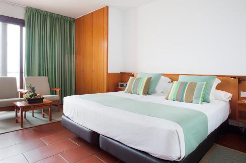 Imagen general del Hotel Almadraba Park. Foto 2