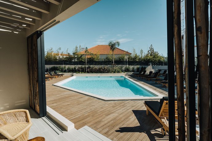 Imagen de la piscina del Hotel Almalusa Comporta. Foto 19