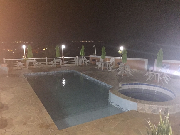 Imagen de la piscina del Hotel Almar Búzios Pousada. Foto 15