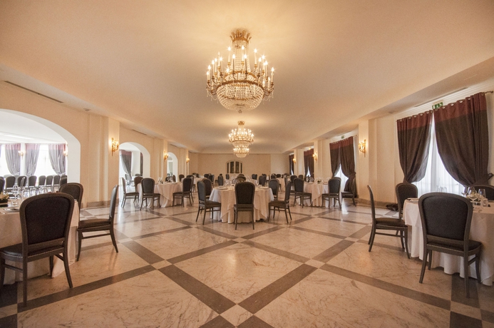 Imagen de los interiores del Hotel Almar Giardino di Costanza Resort and Spa. Foto 8