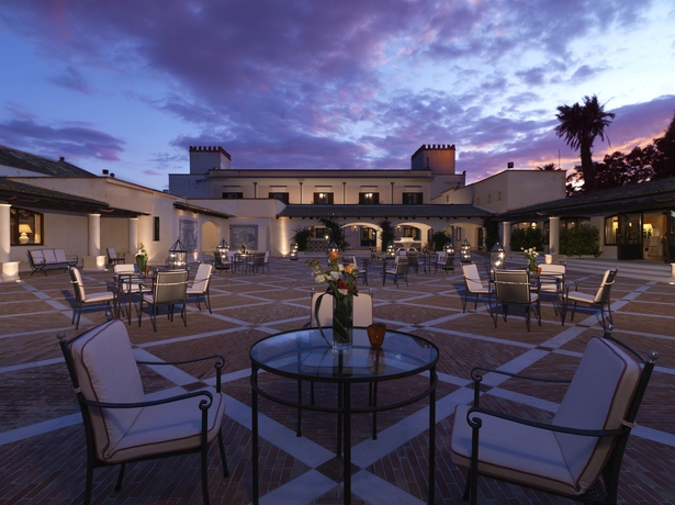 Imagen de los exteriores del Hotel Almar Giardino di Costanza Resort and Spa. Foto 6