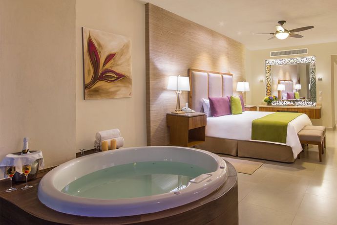 Imagen de la habitación del Hotel Almar LGBT Luxury Resort. Foto 4