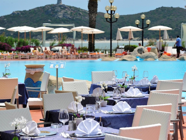 Imagen del bar/restaurante del Hotel Almar Timi Ama Resort & Spa. Foto 6