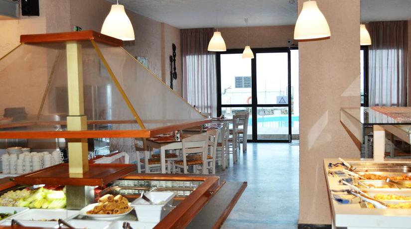 Imagen general del Hotel Almare Beach. Foto 8