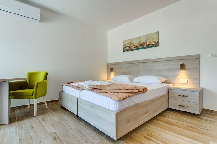 Imagen de la habitación del Hotel Almare apartments Budva. Foto 13