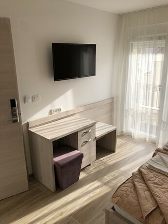 Imagen general del Hotel Almare apartments Budva. Foto 3