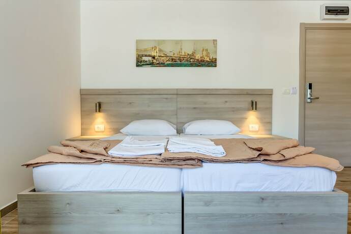 Imagen de la habitación del Hotel Almare apartments Budva. Foto 16