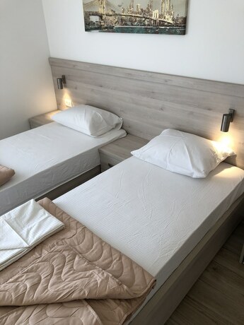 Imagen general del Hotel Almare apartments Budva. Foto 6