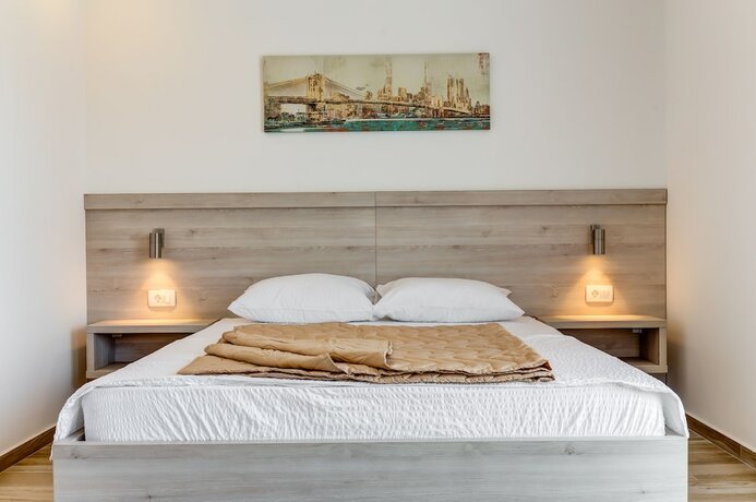 Imagen de la habitación del Hotel Almare apartments Budva. Foto 17