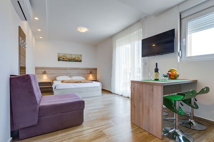 Imagen de la habitación del Hotel Almare apartments Budva. Foto 18
