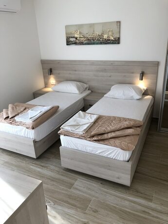 Imagen general del Hotel Almare apartments Budva. Foto 11