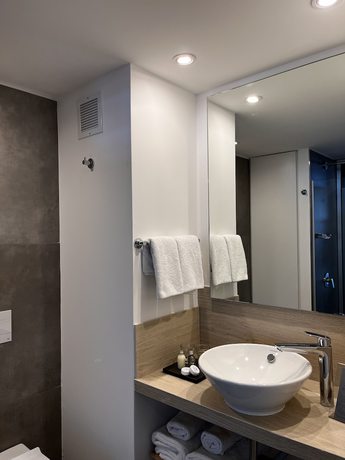 Imagen de la habitación del Hotel Almarena Puerto Retiro. Foto 9