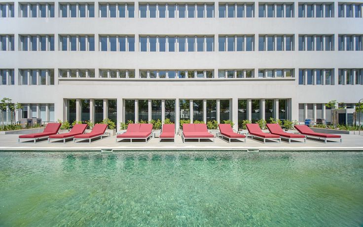 Imagen de la piscina del Hotel Almarena Puerto Retiro. Foto 19