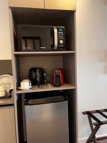 Imagen de la habitación del Hotel Almarena Puerto Retiro. Foto 13