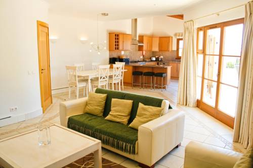 Imagen de la habitación del Hotel Almaverde Village and Spa. Foto 7