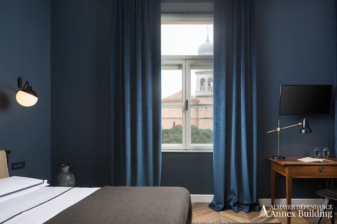 Imagen de la habitación del Hotel Almayer Art and Heritage Hotel. Foto 2