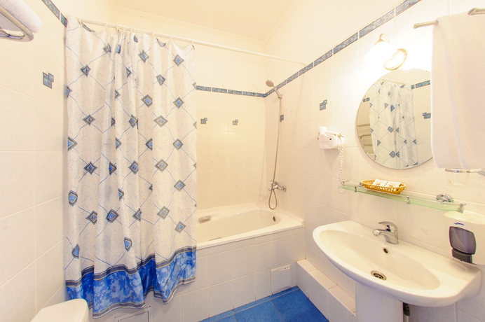 Imagen de la habitación del Hotel Almaz. Foto 9