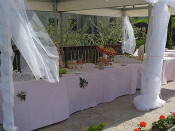 Imagen de los interiores del Hotel Almazzago. Foto 14