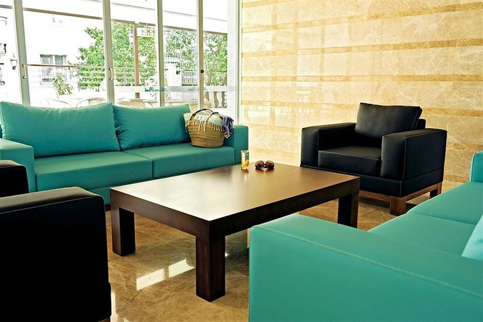 Imagen de los interiores del Hotel Almera Park Apart. Foto 14