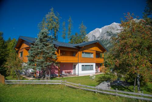 Imagen de la habitación del Hotel Almfrieden & Romantikchalet. Foto 2