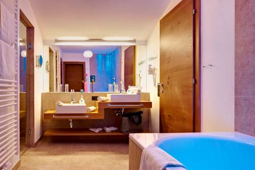 Imagen de la habitación del Hotel Almhof Family Und Wellness Resort. Foto 11