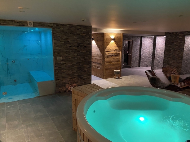 Imagen de la piscina del Hotel Almhof, Innichen - San Candido. Foto 13