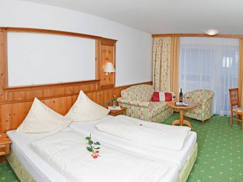 Imagen de la habitación del Hotel Almhof Lackner. Foto 4
