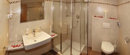 Imagen de la habitación del Hotel Almhof Lackner. Foto 8