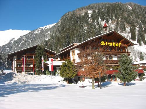 Imagen de la habitación del Hotel Almhof, NEUSTIFT IM STUBAITAL . Foto 2