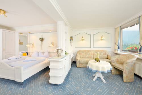 Imagen de la habitación del Hotel Almhof Rupp. Foto 3