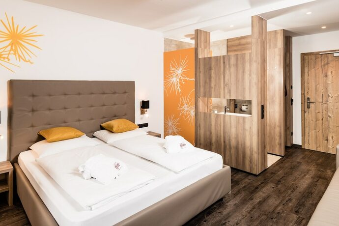 Imagen de la habitación del Hotel Almina Family and Spa. Foto 17