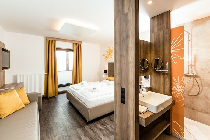 Imagen de la habitación del Hotel Almina Family and Spa. Foto 18