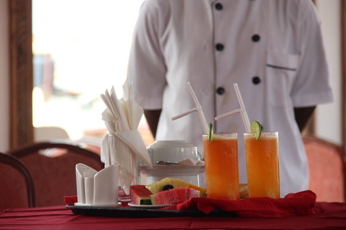 Imagen del bar/restaurante del Hotel Al-minar. Foto 2