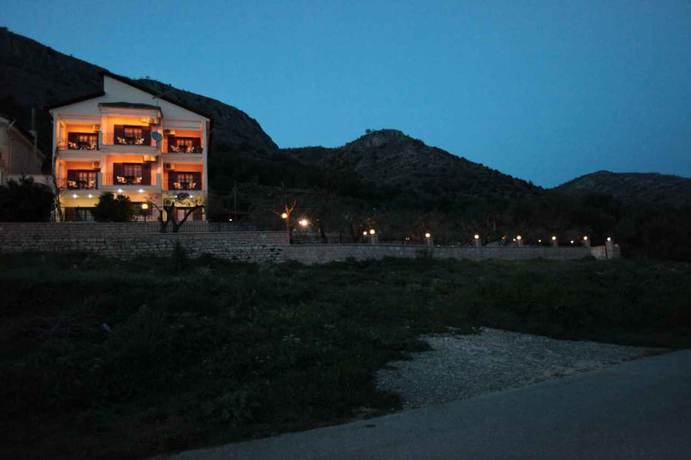 Imagen general del Hotel Almini Apartments. Foto 2