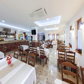 Imagen del bar/restaurante del Hotel Almira. Foto 4