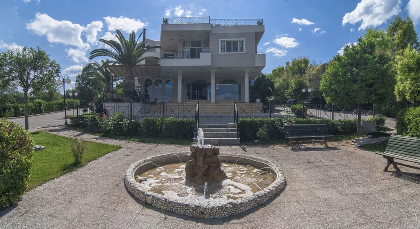 Imagen general del Hotel Almira Mare. Foto 4