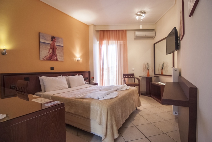 Imagen de la habitación del Hotel Almira Mare. Foto 8