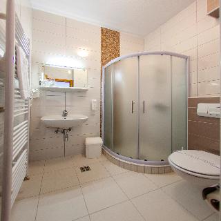 Imagen de la habitación del Hotel Almira, Mostar. Foto 11