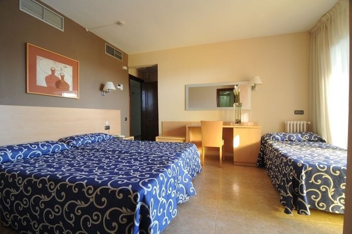 Imagen de la habitación del Hotel Almirante, Alicante. Foto 3