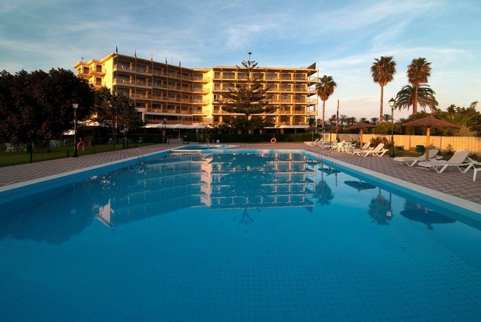 Imagen de la piscina del Hotel Almirante, Alicante. Foto 9