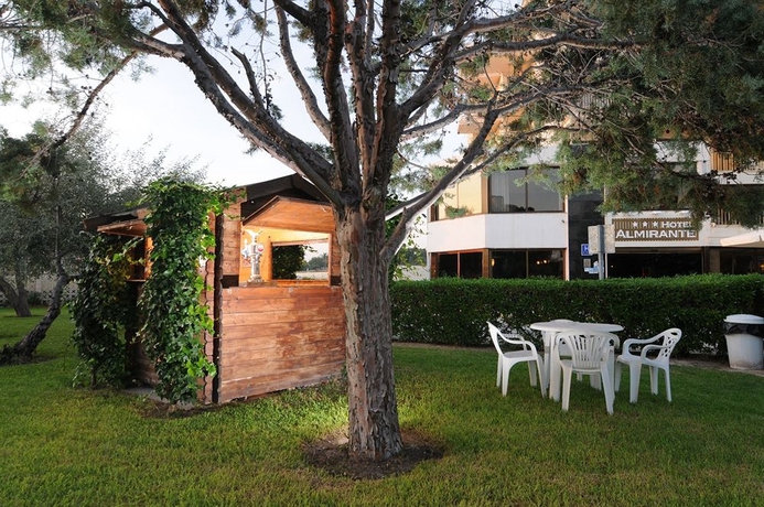 Imagen de los exteriores del Hotel Almirante, Alicante. Foto 8