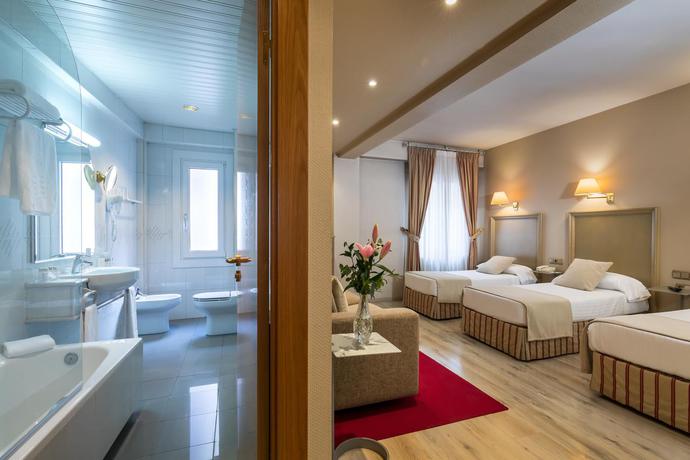 Imagen de la habitación del Hotel Almirante Bonifaz. Foto 6