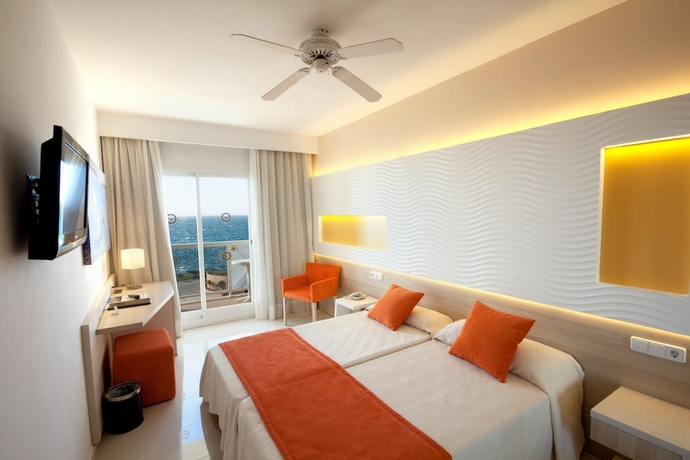 Imagen de la habitación del Hotel Almirante Farragut. Foto 8