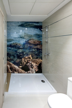 Imagen de la habitación del Hotel Almirante Farragut. Foto 11