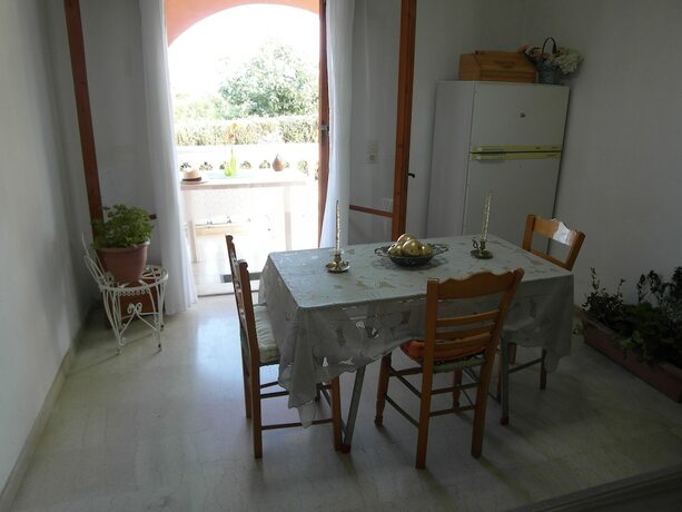 Imagen de la habitación del Hotel Almiros Apartments. Foto 19