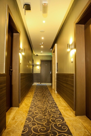 Imagen de los interiores del Hotel Almond Apartments. Foto 17