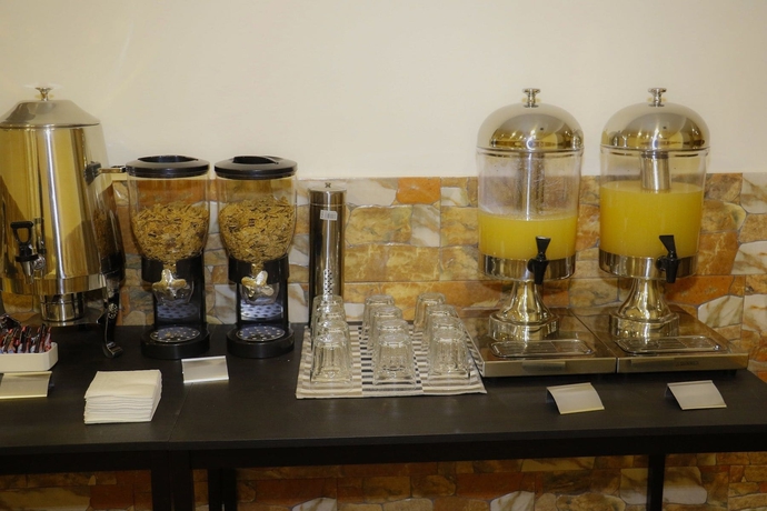 Imagen del bar/restaurante del Hotel Almond Apartments. Foto 6